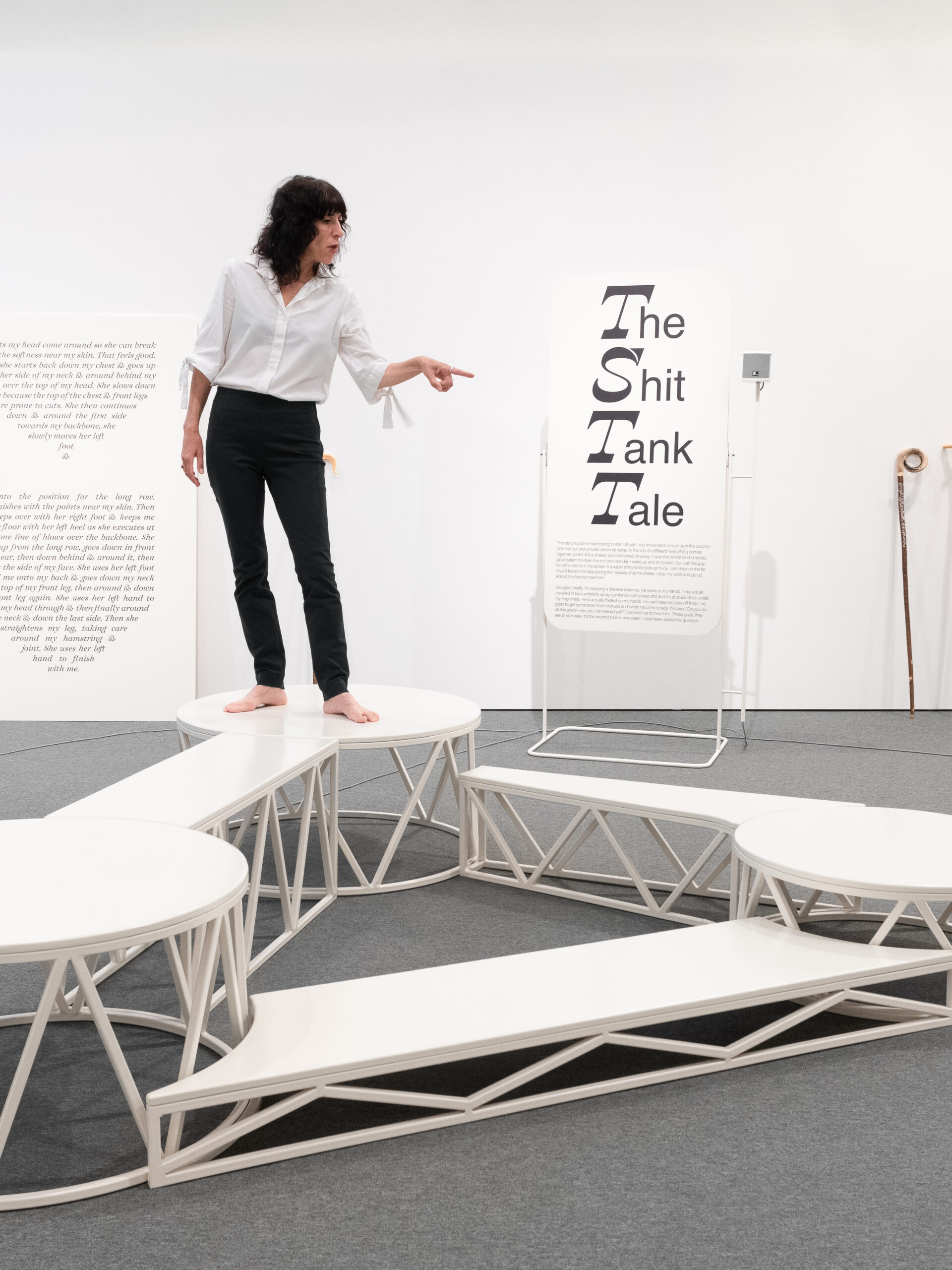 Orla Barry, SPIN SPIN SCHEHERAZADE, 2019, live performance and sound installation, Mu.ZEE & Taz Festival, Ostend; photograph by Steven Decroos, courtesy of the artist.