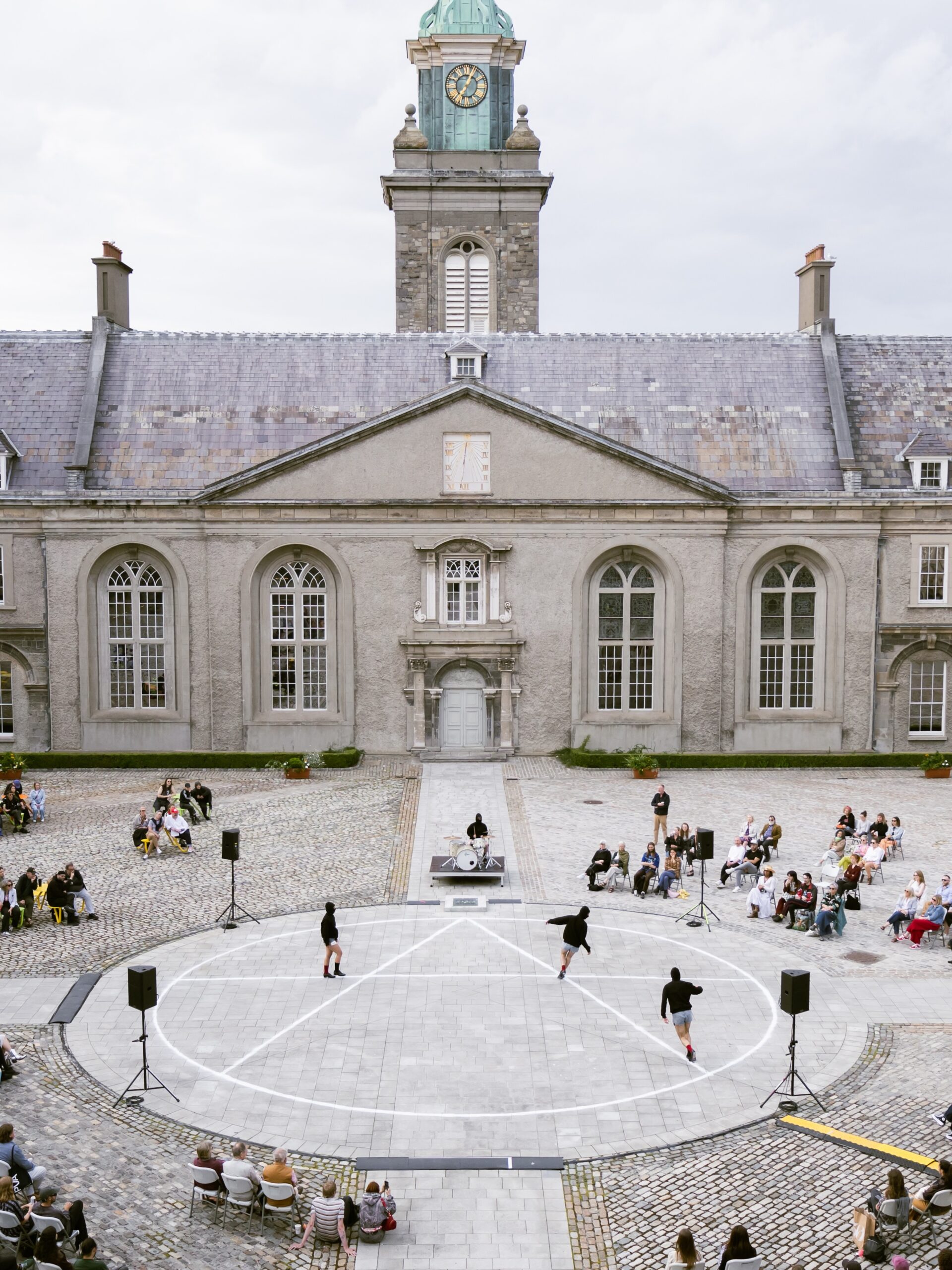 Eoghan Ryan, Circle A, 2024, performance, IMMA Courtyard, 26 July 2025; photograph by Pati Guimarães, courtesy of the artist and IMMA.